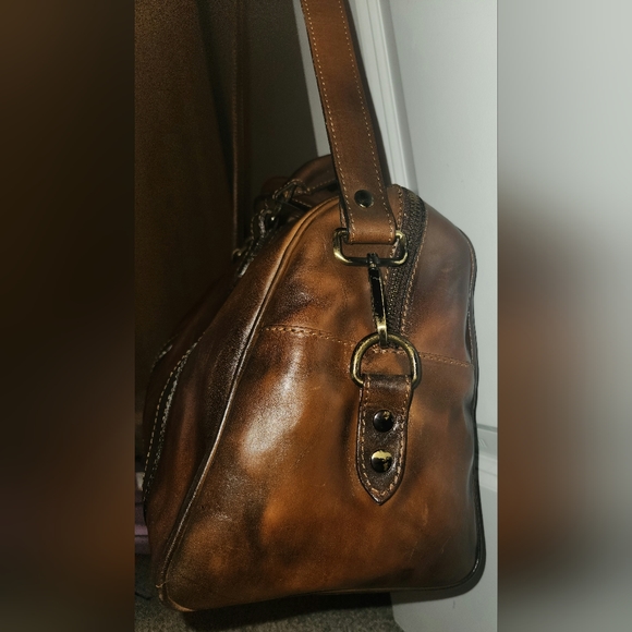 I Medici of Florence Vintage Italian Leather Satchel Handbag in Antique Cognac - Picture 16 of 16
